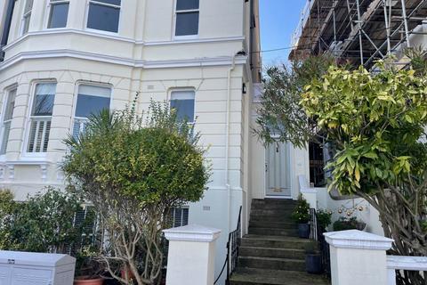 2 bedroom flat to rent, Buckingham Road, East Sussex BN1