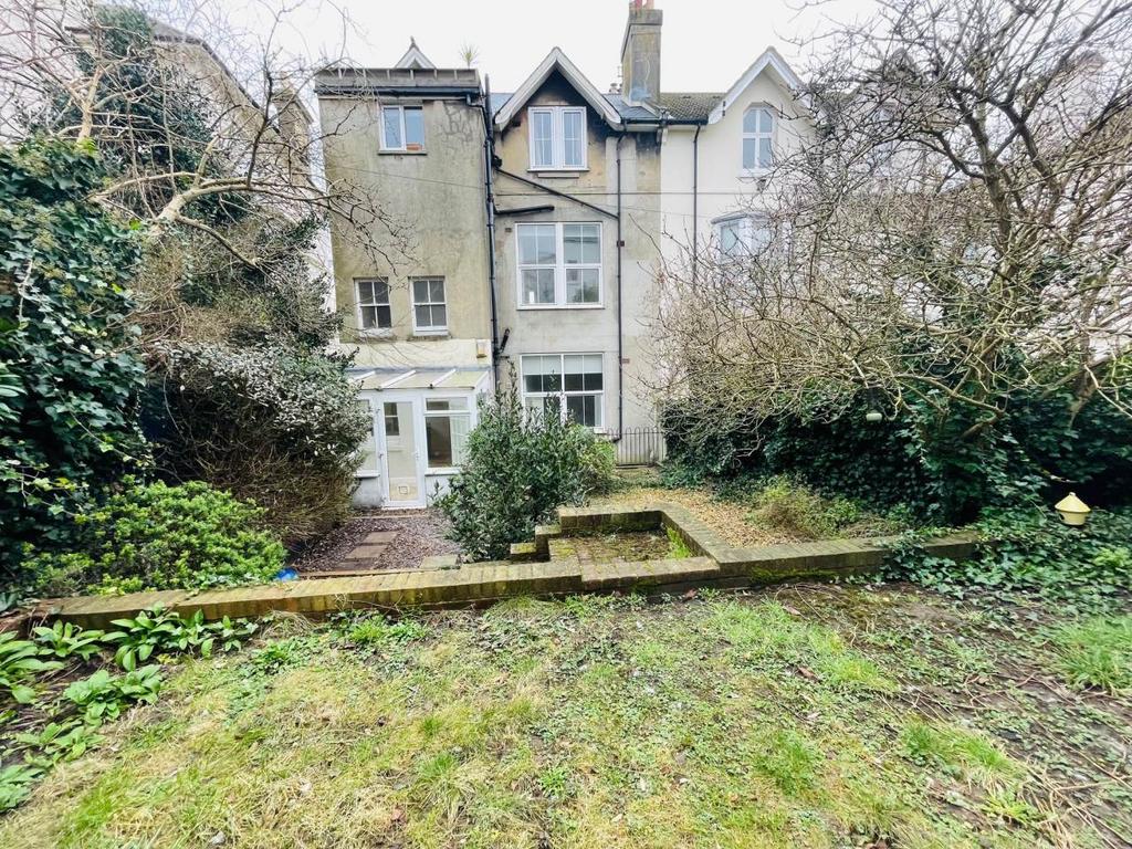 Garden 4 Feb 24