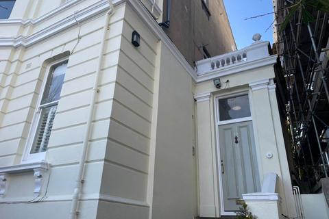 2 bedroom flat to rent, Buckingham Road, East Sussex BN1
