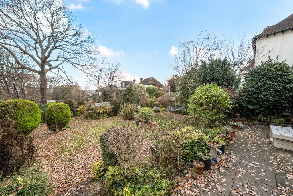 1392770-2-693adba...