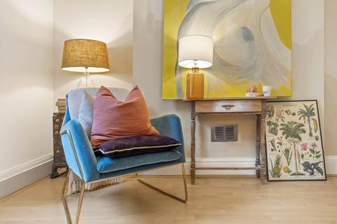 2 bedroom flat for sale, Warwick Way, London, SW1V