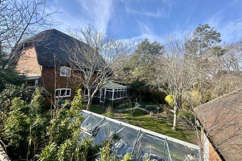 4 bedroom detached house for sale, Lavender Road, Throop, Bournemouth, BH8