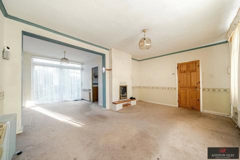 3 bedroom semi-detached house for sale, Woodford Way, Slough, Berkshire, SL2