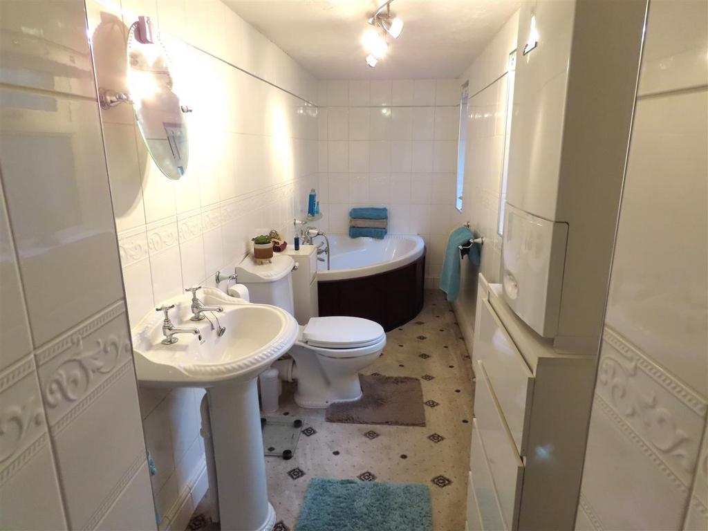 Bathroom/w.c.