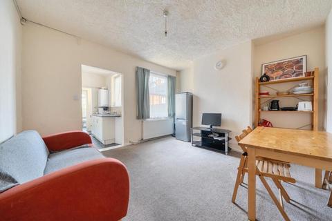 4 bedroom end of terrace house for sale, 98 Woolmer Road, Nottingham NG2 2FD