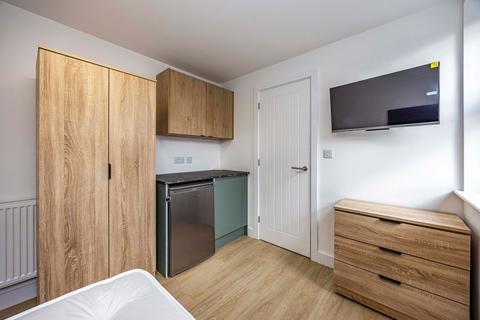undefined, Professional Let, All Bills Included, NG5