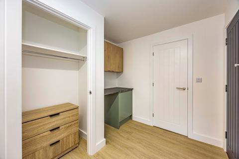 undefined, Professional Let, All Bills Included, NG5