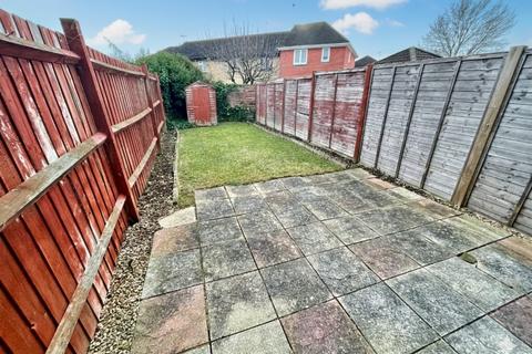 2 bedroom terraced house for sale, Elveden Close, Luton, Bedfordshire, LU2 7FF