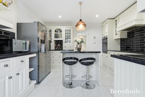 3 bedroom bungalow for sale, Fyfield Road, Willingale, CM5