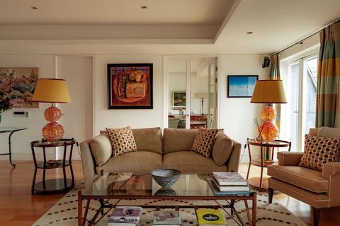 3 bedroom apartment for sale, Welbeck Street, London W1G