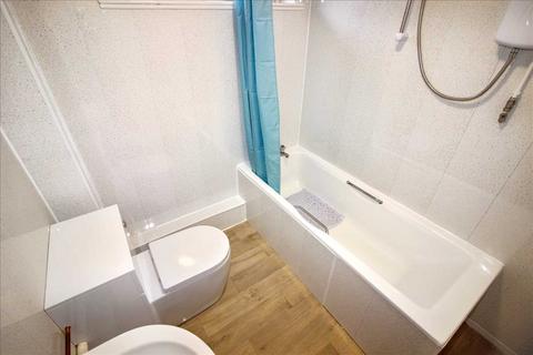 2 bedroom flat to rent, Oakley Drive, Eastfield Green, Cramlington
