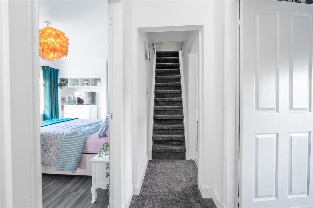 Hallway.v23..jpg
