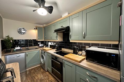 3 bedroom townhouse for sale, Bassett Crescent, West Bromwich B71