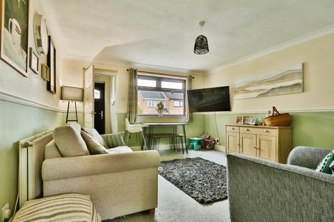 2 bedroom semi-detached house for sale, Southfield Close, Driffield YO25