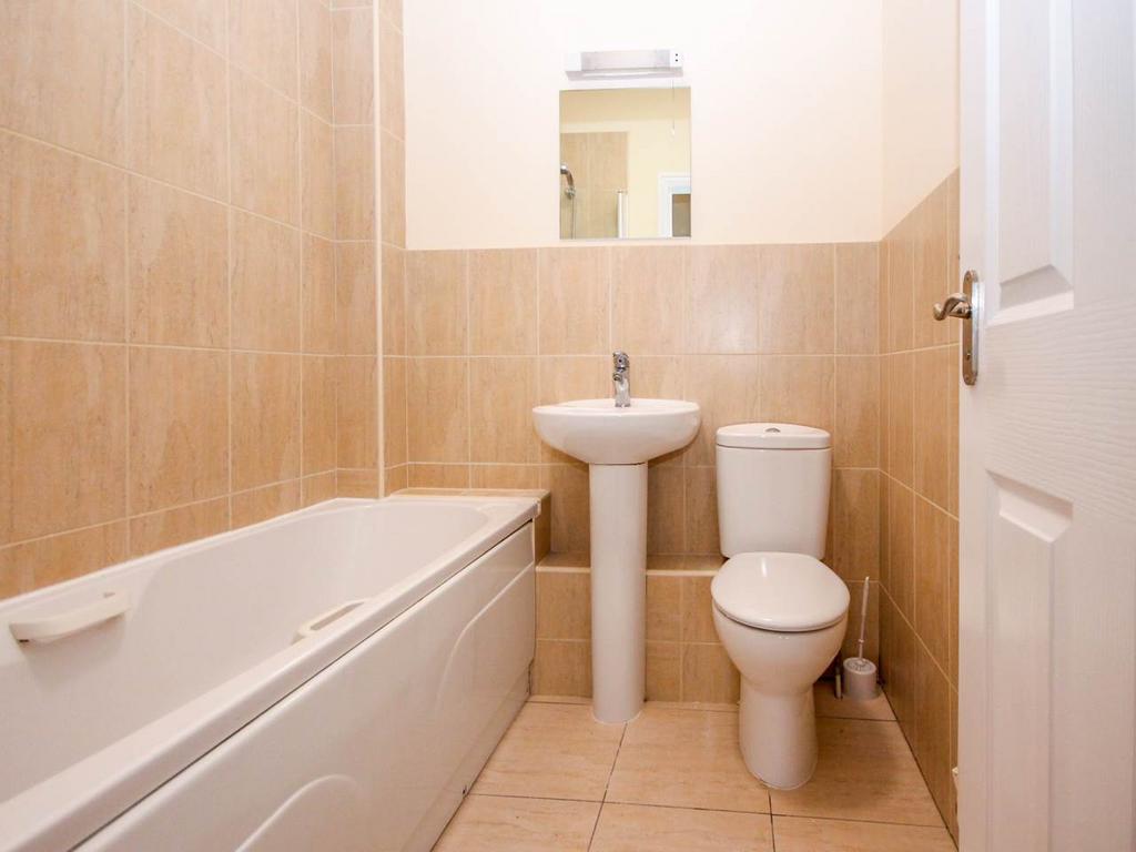4 wood road bathroom