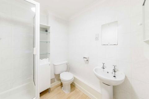 undefined, Meridian Place, London E14