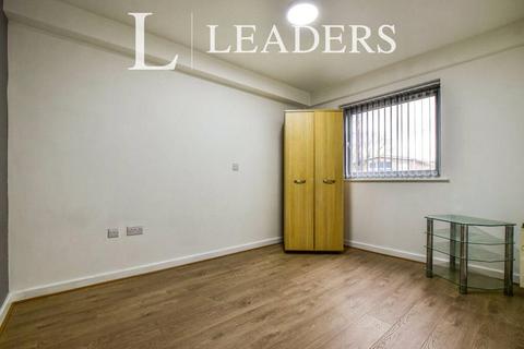 2 bedroom flat to rent, Wilbraham Road, M14