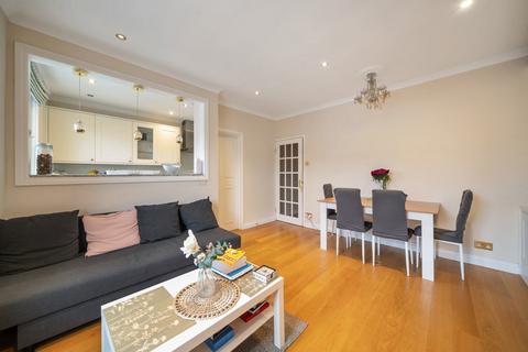 2 bedroom flat for sale, King Street, London W6