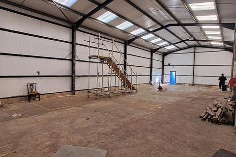 Warehouse to rent, Quarry Rd Newhaven BN9 9DG