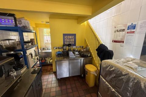 Retail property (high street) to rent, 10 Duke St Brighton BN1 1AH