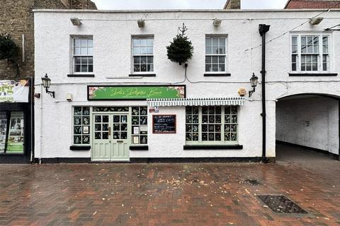 Restaurant to rent, 11 Sun St Waltham Abbey EN9 1ER