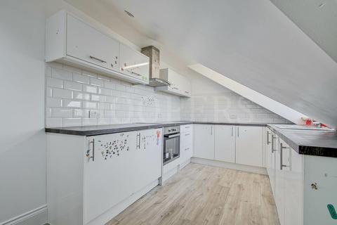 2 bedroom flat to rent, 46 Connaught Road, London, NW10