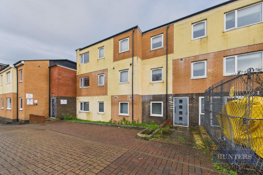 CAM05152 G0-PR0316-STILL018.jpg