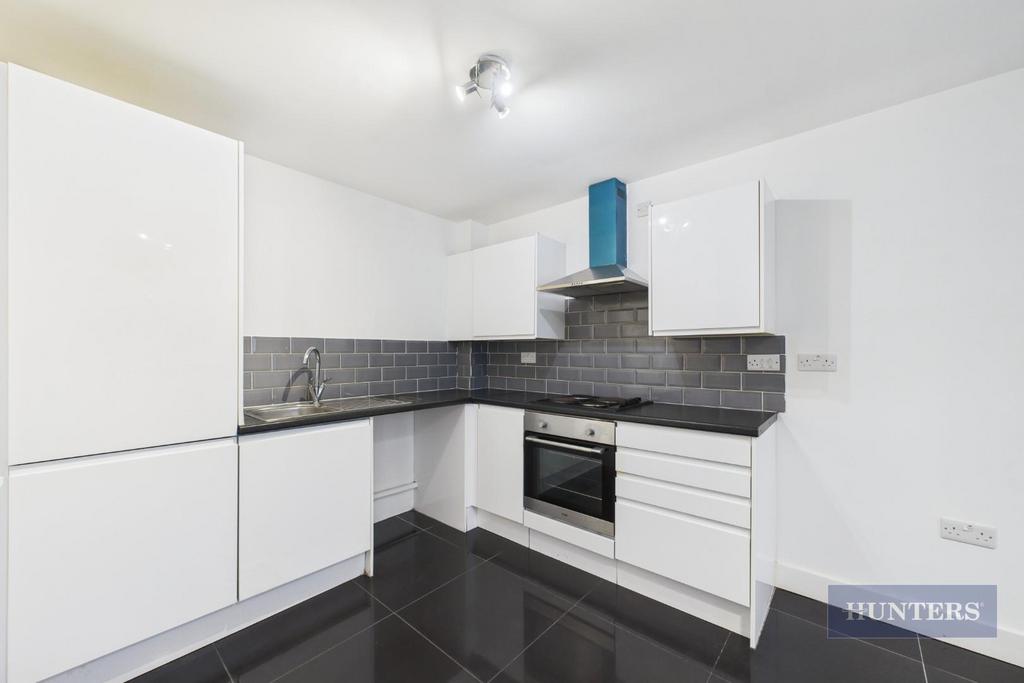 CAM05152 G0-PR0316-STILL001.jpg