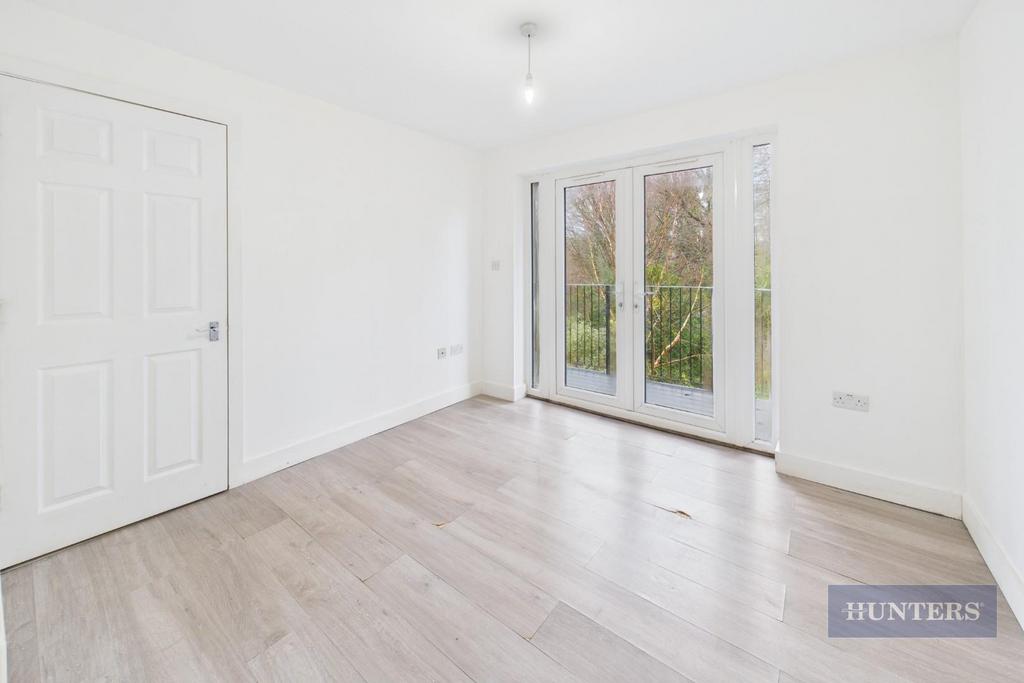 CAM05152 G0-PR0316-STILL006.jpg