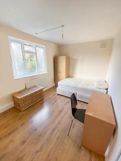 3 bedroom flat for sale, Canning Town, London, E16