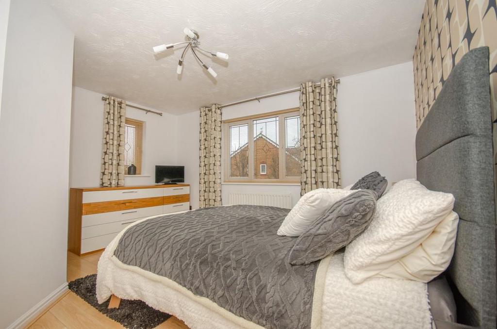 Bedroom 1.jpg