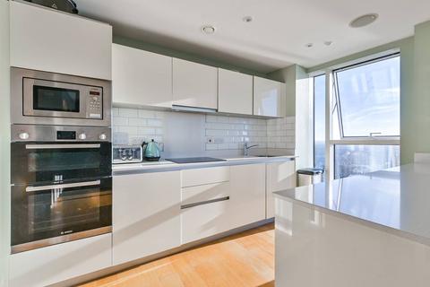 2 bedroom flat for sale, Woodberry Down, N4, Manor House, London, N4