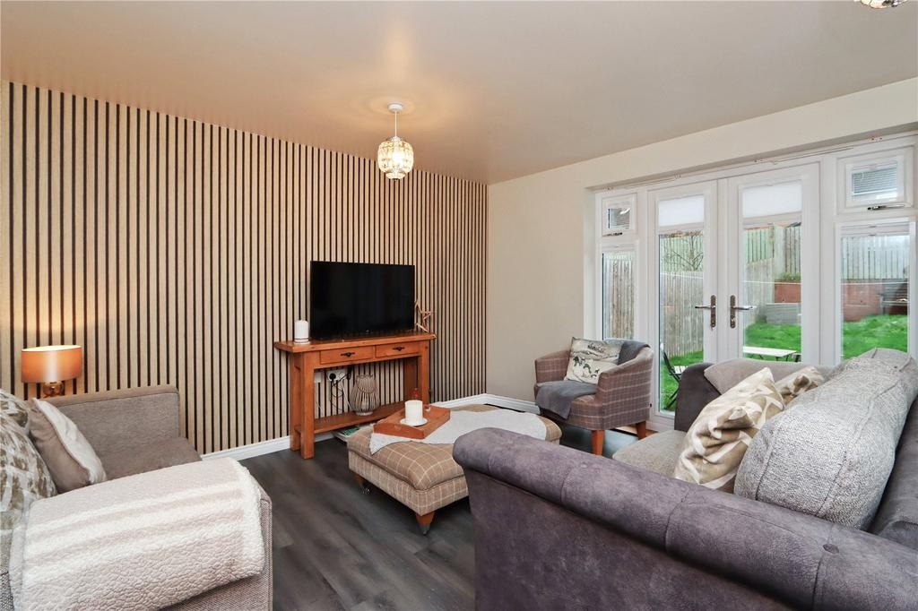 Living Room Pic 1