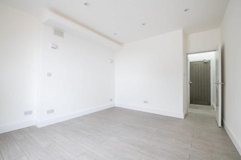 undefined, London SW16
