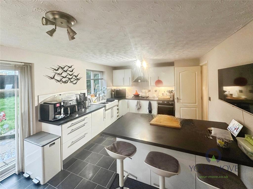 Kitchen/Breakfast Ro