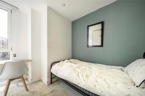 3 bedroom apartment to rent, The Crescent, London SE8
