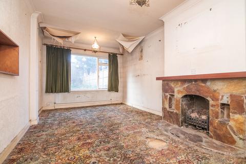 3 bedroom semi-detached house for sale, Bankfield Road, TIPTON, DY4 0EZ