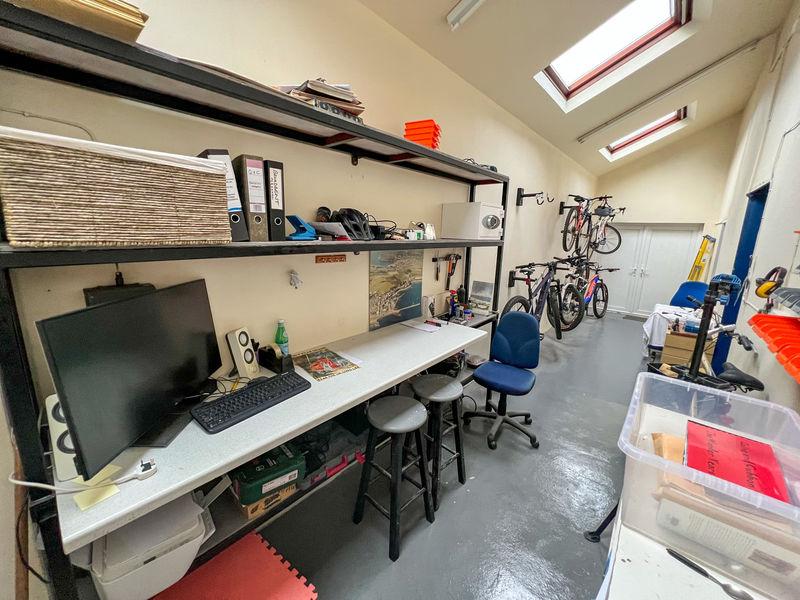 1 Athol Street,...
