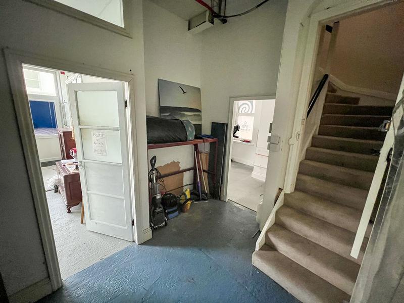 1 Athol Street,...