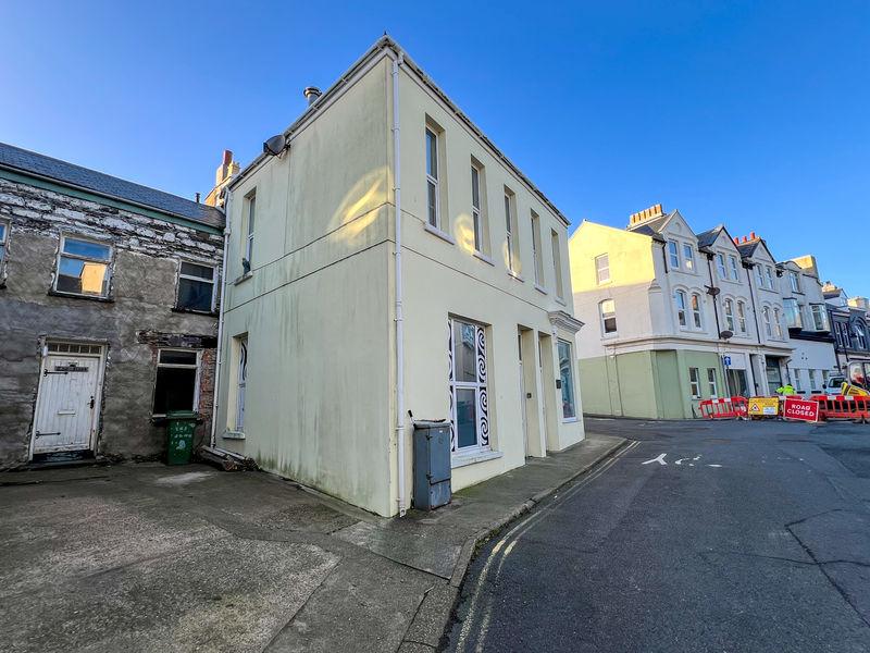 1 Athol Street,...