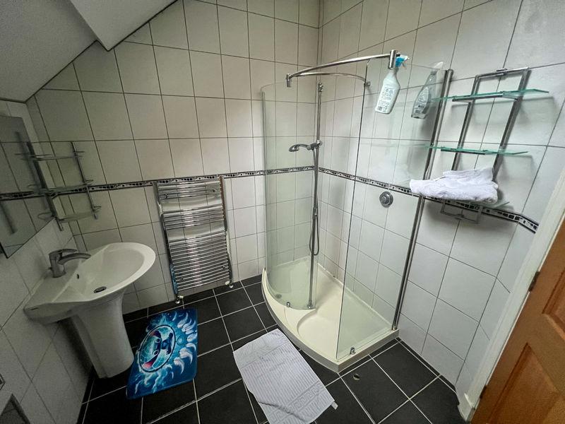 1 Athol Street,...