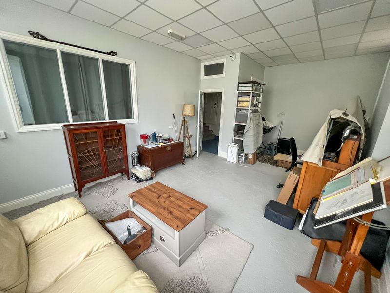 1 Athol Street,...