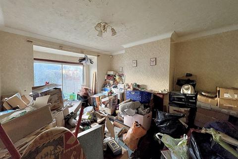 3 bedroom semi-detached house for sale, Birmingham New Road, Wolverhampton, WV4 6NY