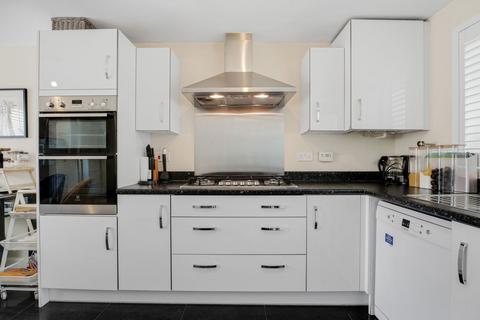4 bedroom detached house for sale, Fitzgerald Grove, Milton Keynes MK4