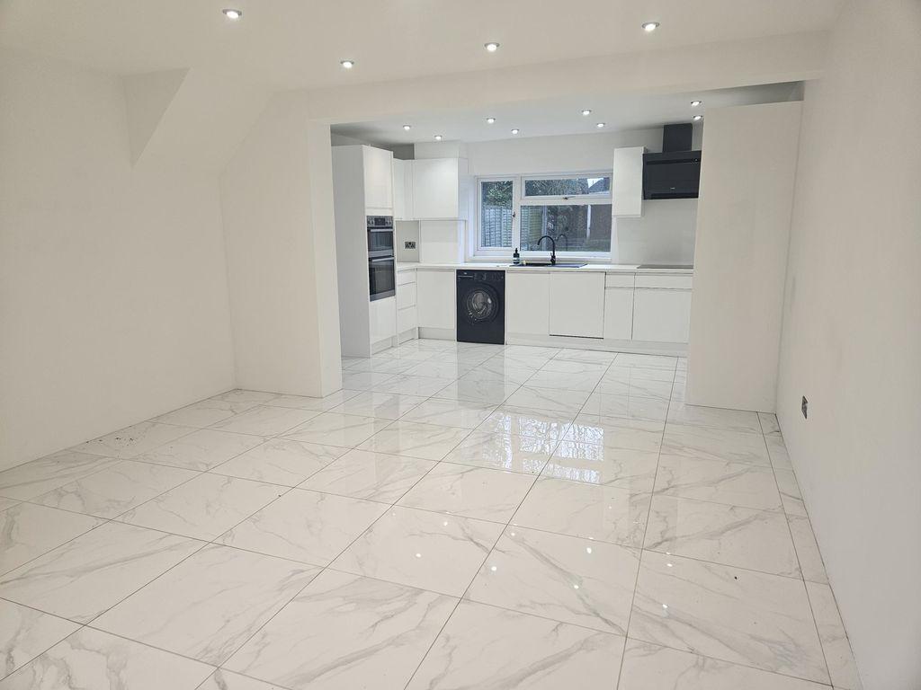 Open Plan Kitchen 2