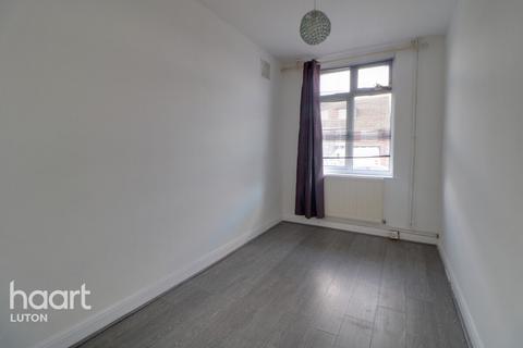 undefined, Roman Road, Luton