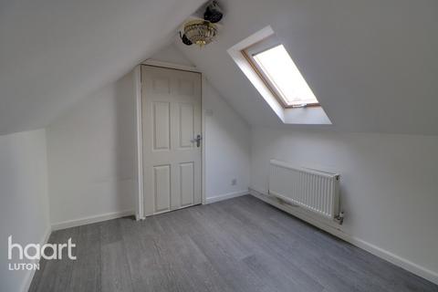 undefined, Roman Road, Luton