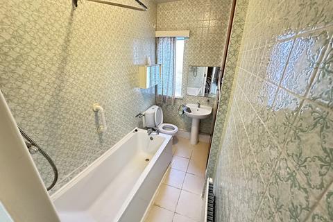 2 bedroom terraced house to rent, Parkin Street,  Manchester, M12