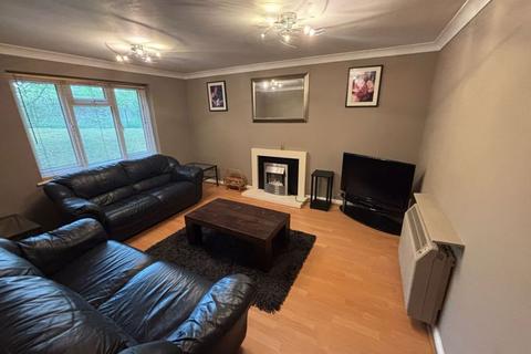 undefined, Ronald Court, Oakwood Road, Bricket Wood, St. Albans, Hertfordshire, AL2 3ET