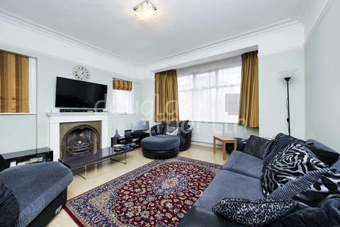 4 bedroom semi-detached house to rent, Sevington Road, London NW4